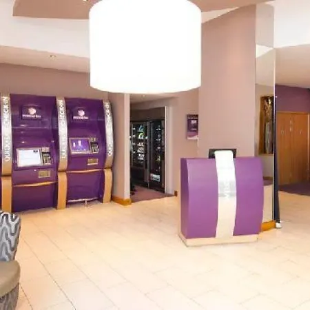 Premier Inn London City - Old Street-3
